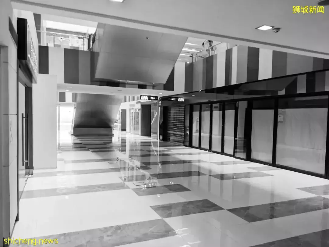 新加坡老商場改造,用工業霓虹升級視覺地標