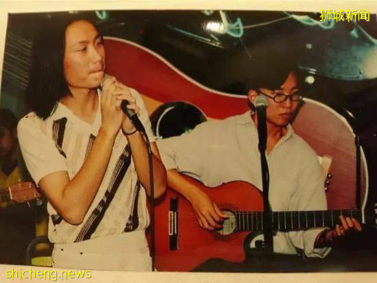 經營24年不賣酒只賣歌，捧出衆多新加坡歌手，新加坡最後一家民歌餐廳這個星期天熄燈