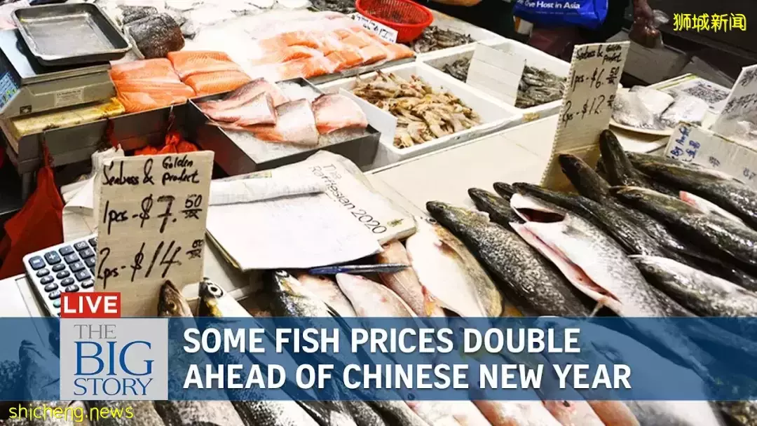 新加坡鸡肉鱼肉价格飙涨!他们排起长长长队,只为吃上这一口饭