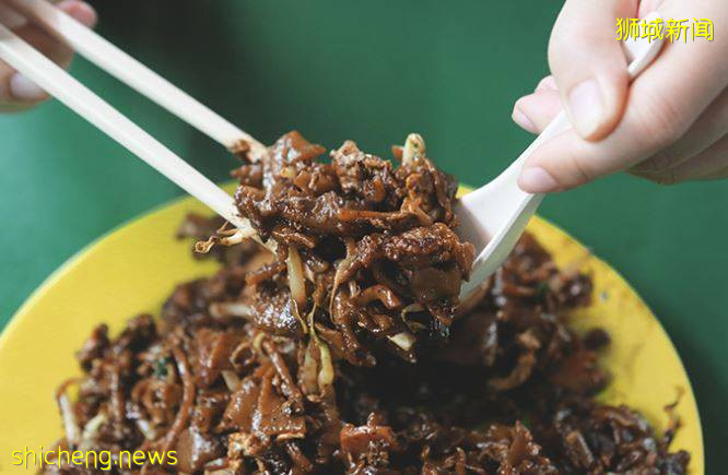 新加坡道地美食之一:炒粿條!本地傳奇美食
