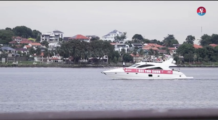 世界上最遙遠的距離，是你明明在我眼前，但我卻不能擁抱你