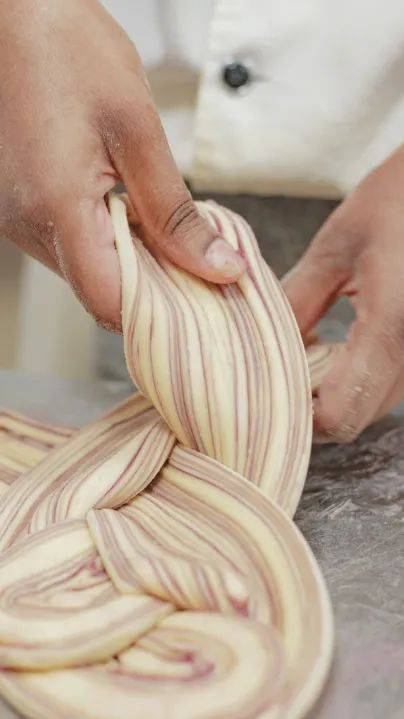 新店開業,老板再加贈送100份!吐司界的愛馬仕新加坡也有了