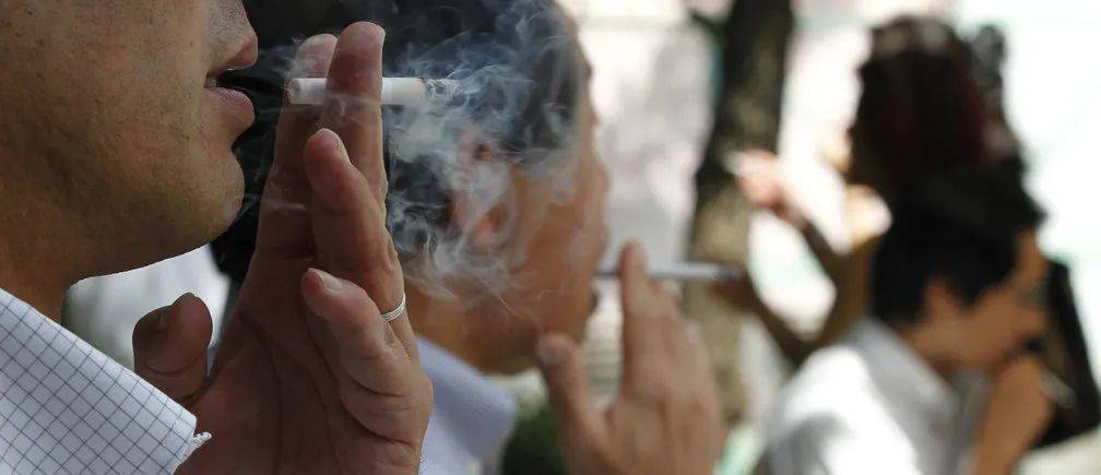 新加坡這處神秘排屋,深夜傳來男女狂歡聲,被警察一窩端