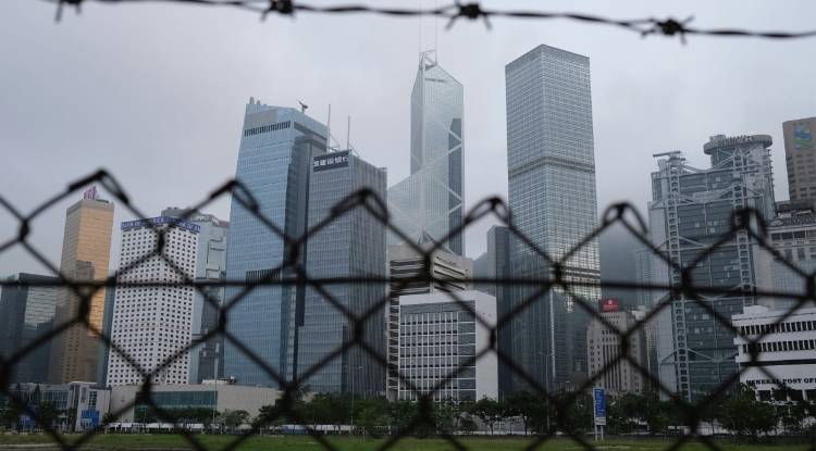 香港或爆发第四波疫情!“航空泡泡”悬了| 新加坡一保险公司计划推出冠病旅游保险