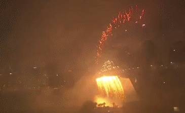 2021年第一個最美瞬間!新加坡全島煙火秀