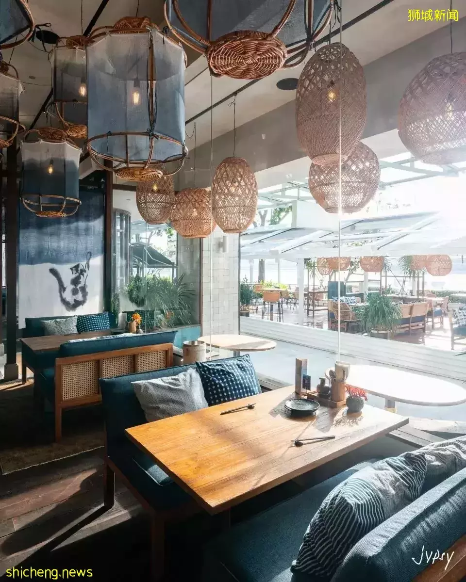 孙燕姿最爱的PS. Cafe开日料店！滨海湾的一线美景，太享受了