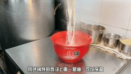 哇！新加坡最正宗、超鮮美的雲南過橋米線！配菜只要3.5新幣，還有半價烤魚促銷耶