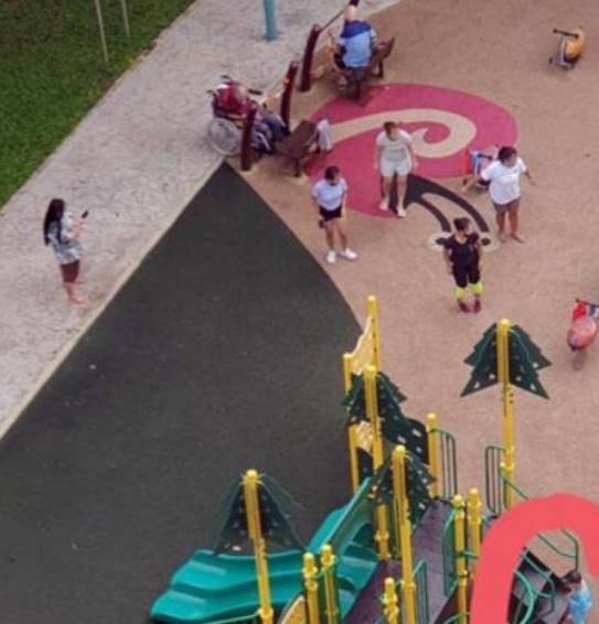 新加坡佣工沉迷跳舞拍TikTok，老人小孩放一边无人管