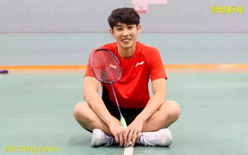 骆建佑获颁《海峡时报》2021年度运动员大奖