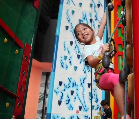 专家：儿时打好体能基础  成年后远离骨骼病