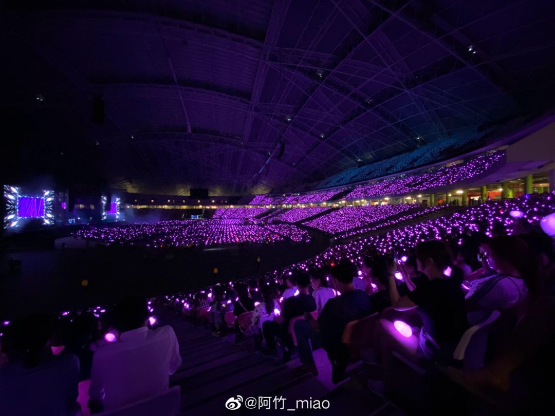 周杰伦喊话请粉丝吃饭，新加坡全岛开启偶遇模式！