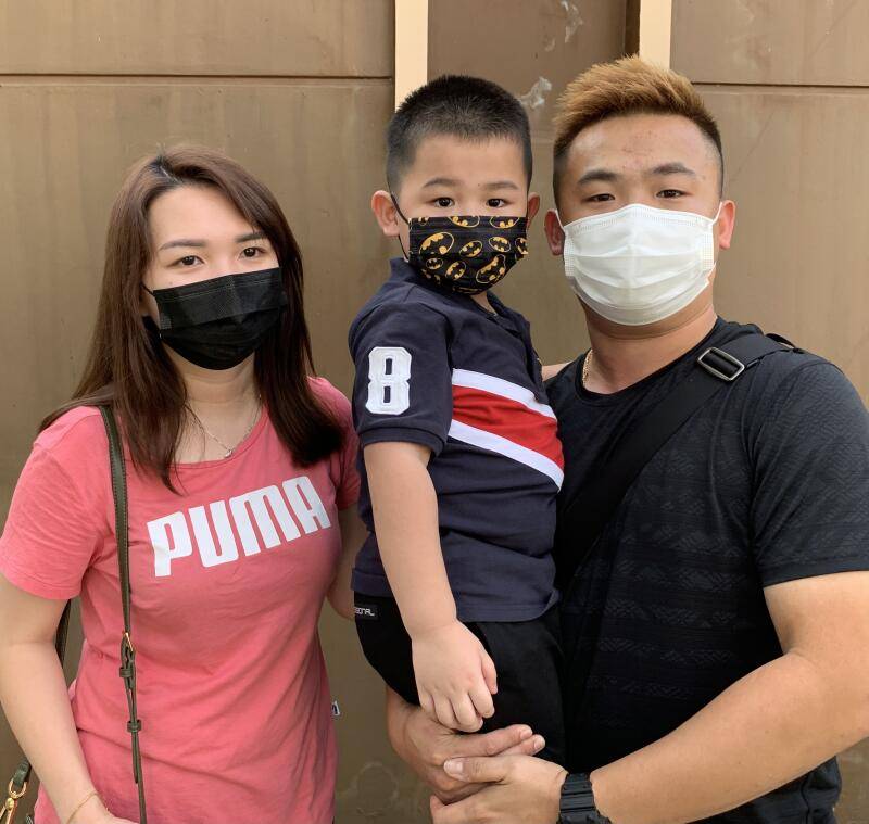 马驻新专员署又现人龙 有人排6小时扑空