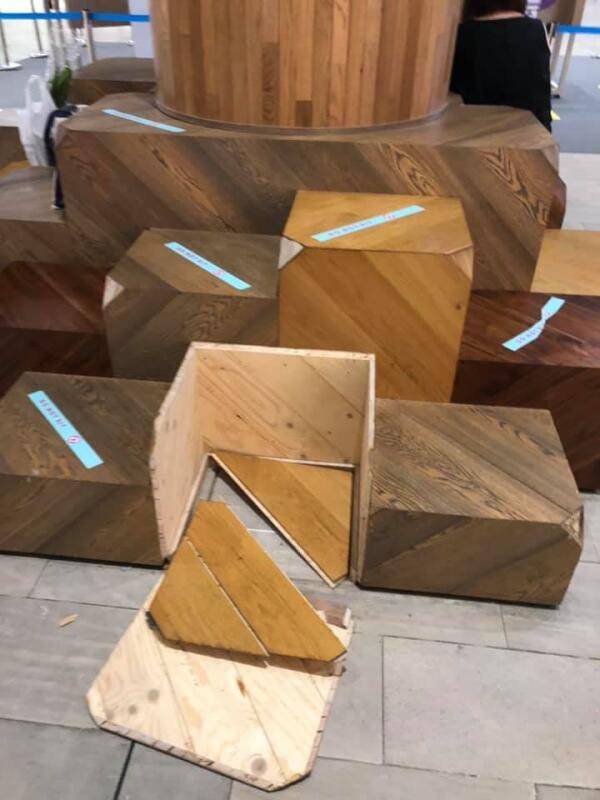 抱16月大女嬰剛坐下 椅子突塌 男子割傷