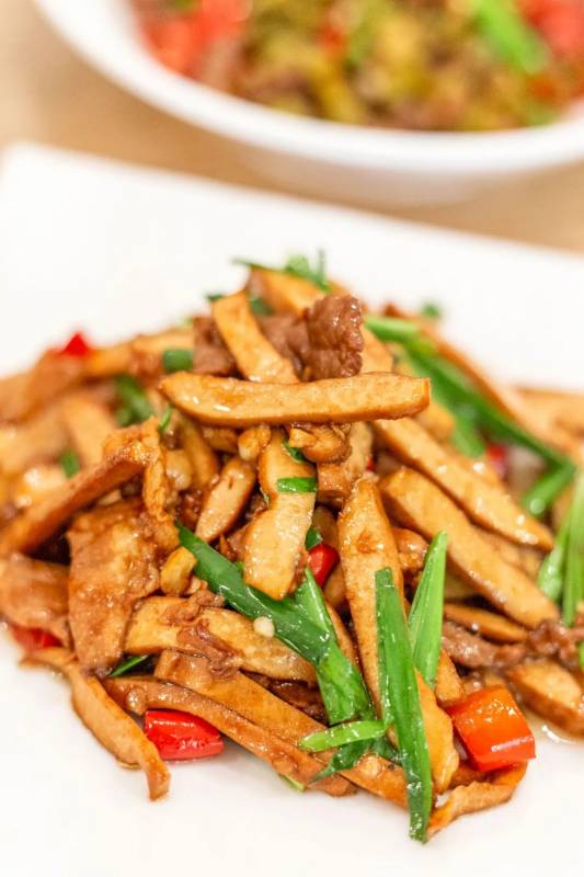 丹戎巴葛唯一湘菜館全新升級！暢享招牌菜5折，小龍蝦第二份半價