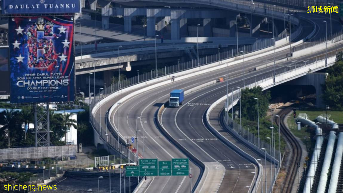 新加坡回马来西亚的路太坎坷！车票太难抢了