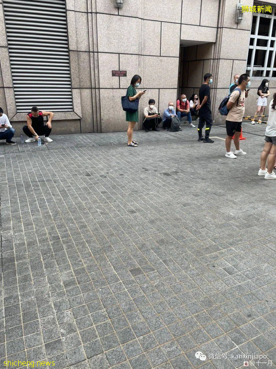漏夜排队、搬小板凳、千人预约,为打科兴新加坡居民拼了