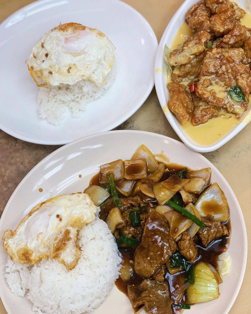 烏節路老字號煮炒“新食站小廚”💥鹹蛋排骨飯外酥裏嫩+鹹香濃郁🤤吃貨的天堂