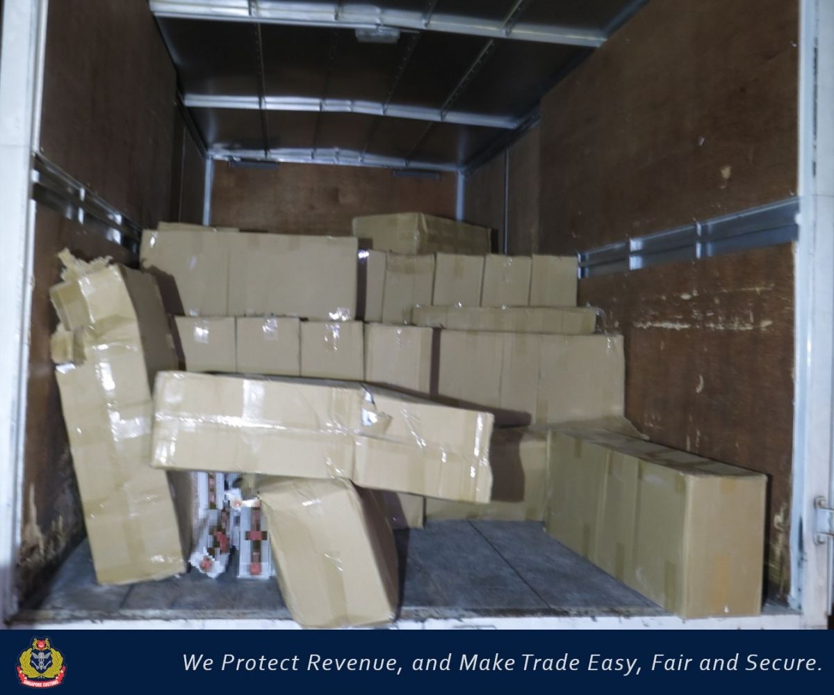 当局缉获漏税总额近80万元香烟 逮捕6名外籍男子