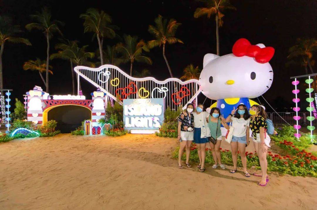 年底了 挤！爆！了