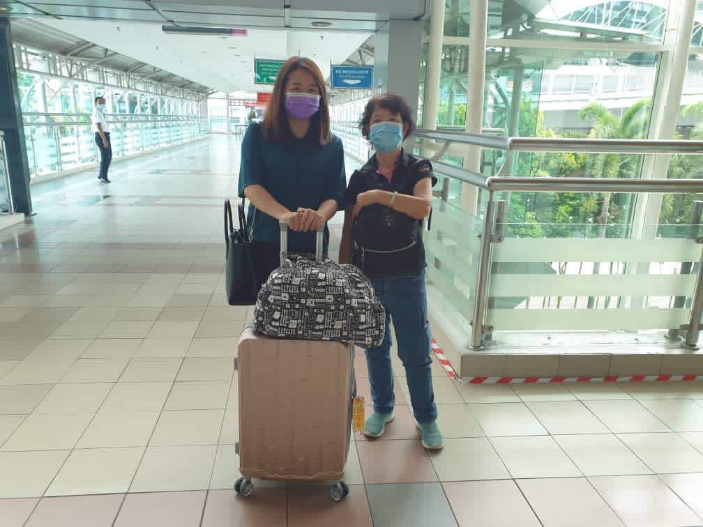 廖彩彤助独居老妇出境　赴新国与子女团聚 