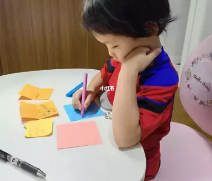 在中國有房不住、有車不開！1個月花10萬房租，“自討苦吃”來新加坡陪讀，她爲了什麽