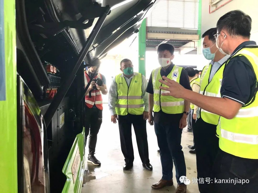 这双层的巴士只用电，昨天开始满街跑，你搭了吗？