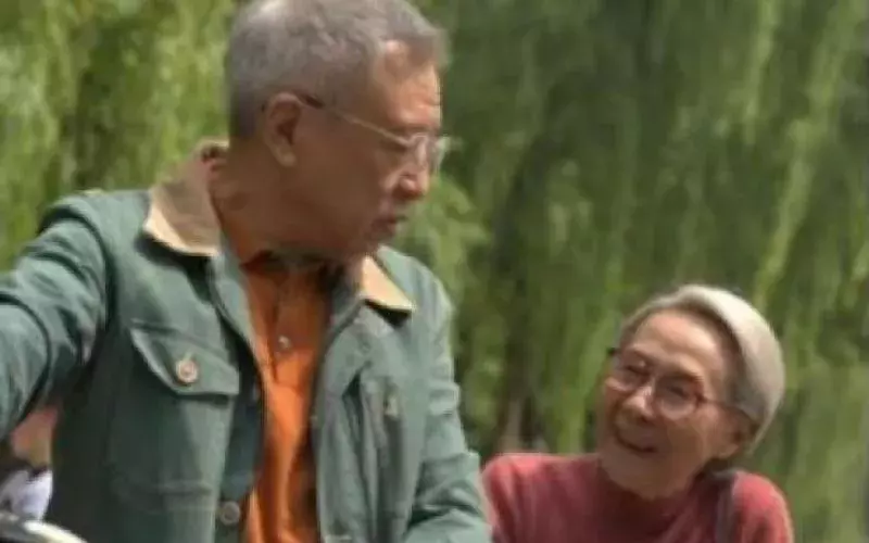 许绍雄将回新过春节 出席爱女乌节路新店开张