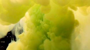 裕廊东前晚爆炸事件,原因竟是清洁工无意倒入的三桶粉