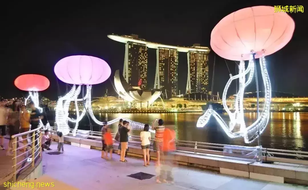 新加坡iLight灯光艺术节强势回归!光影交错,炫彩夺目