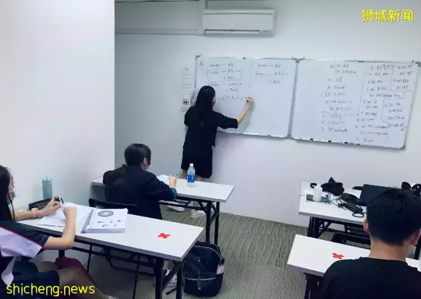 疫情下，马来西亚2.1万人辍学！新加坡没有“垮掉的一代”，全靠怕输精神