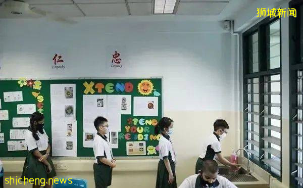 新加坡學生每天睡不夠!專家和家長建議推遲上課時間,可行嗎