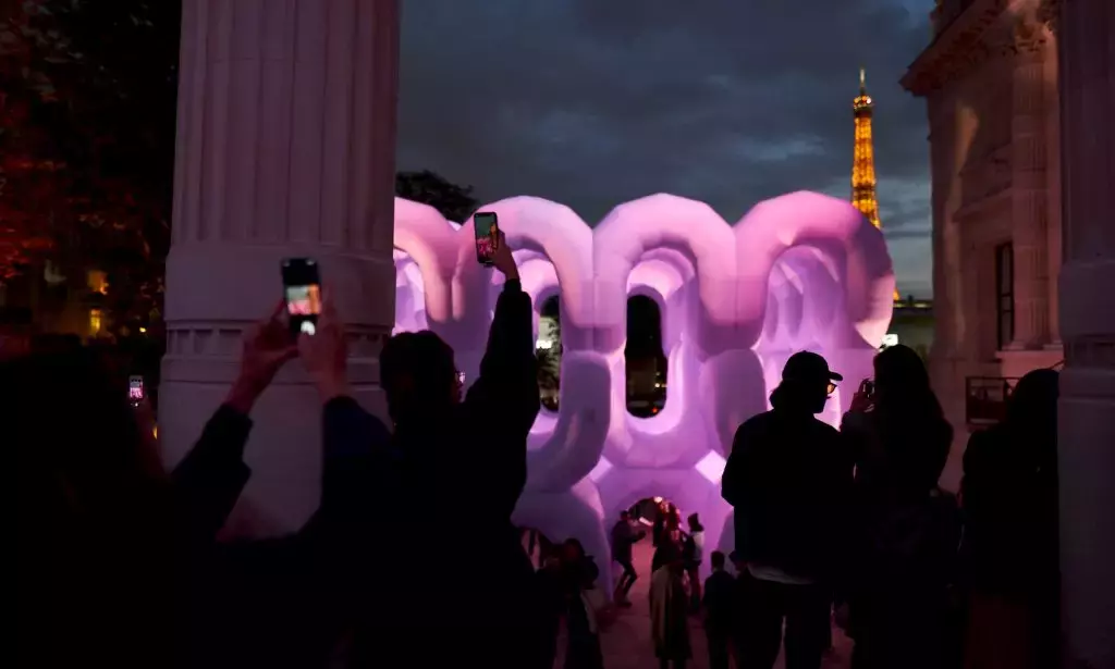 来自巴黎的紫色艺术装置,1月21日抵达狮城MBS!感受梦想之美,免费入场💜