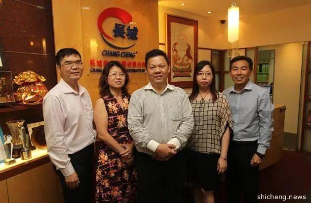 狮城商海丨平凡行业的不平凡人——筑起餐饮界“长城”