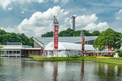 周日起！在新加坡可100人看表演！密室逃脱、夜店风影院都开了