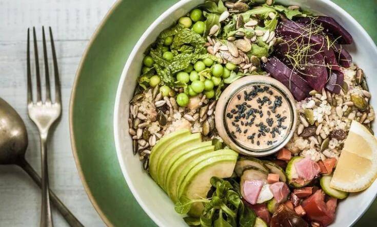 新加坡小夥獄中開悟，出獄放棄高薪靠“植物肉”走向人生巅峰