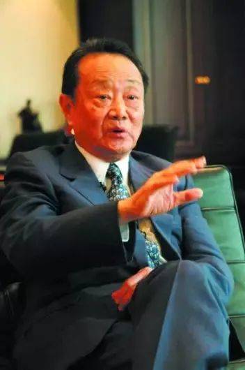 棄“政”轉“商”：新加坡前外長楊榮文的故事