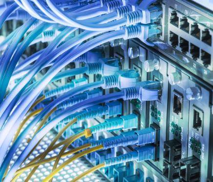 海底线缆跨过太平洋！15,000公里的互联网电缆连接新加坡和北美