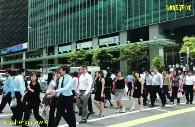 狮城渐进式加薪补贴　提高分担薪金增长比率