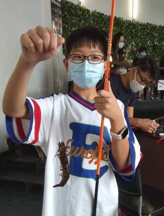 新加坡7大釣魚、蝦、蟹好去處！還有24小時營業，暴曬下雨都不怕