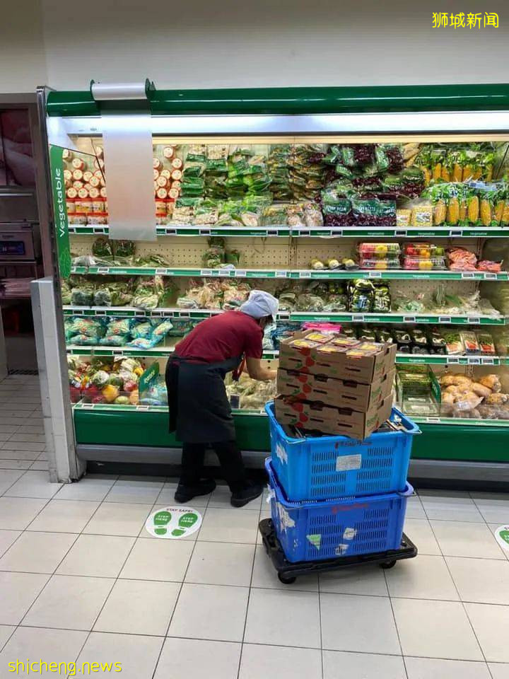 新加坡部分超市又被瘋搶！部長發聲讓穩住