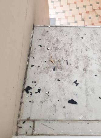 疑强风吹过 组屋厨房窗扇坠落 幸无砸伤人