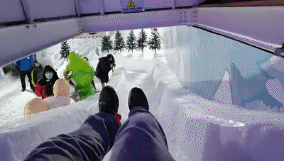 今增4，新加坡连续9天无本地病例，史上首次 | 樟宜机场冰雪仙境，抢鲜体验