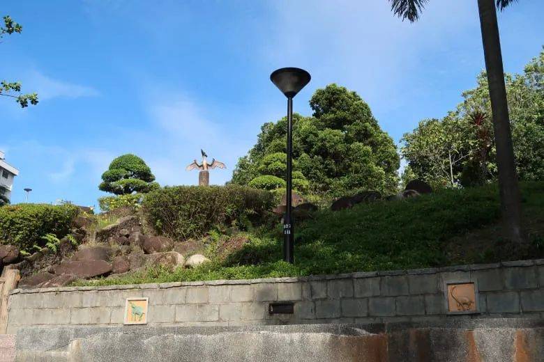 恐龍出沒,請注意