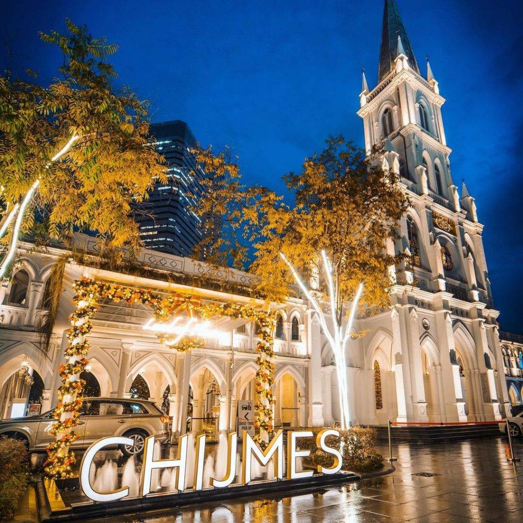 夜貓出遊🔛 10大夜間娛樂活動，開啓嗨皮夜生活！玩轉新加坡密室、保齡球、超夯貨櫃