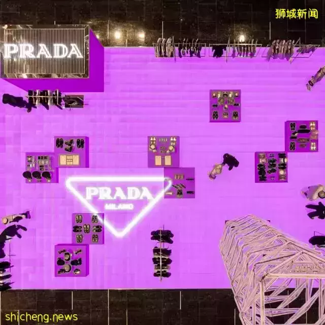 Prada Glow快閃店抵達獅城🇸🇬全場夢幻紫，散發賽博朋克未來感💜打卡限期至12月31日