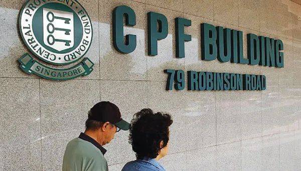 “移民新加坡後，難道我以後還要回中國養老嗎！？”