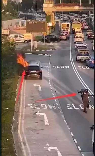 新加坡豪車突然路邊起火，“黑騎士”一波操作帥呆了