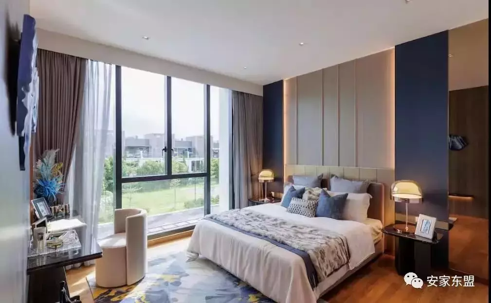 Belgravia Ace最後一個周末看房，已經上百張支票，可能開盤賣掉九成，不提前交支票就可能沒機會了，最後一個別墅大盤