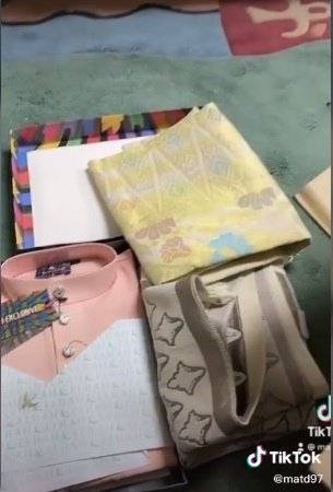 收家人开斋节包裹 越堤族思乡落泪