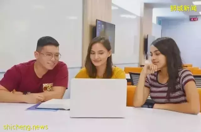 初中畢業,就可以去新加坡讀大學